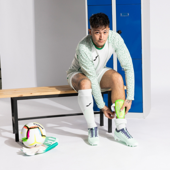 ESPINILLERAS ATTACK VERDE FLÚOR AMARILLO FLÚOR