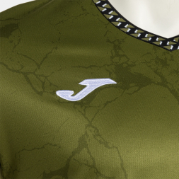 CAMISETA MANGA CORTA GOLD VII CAQUI NEGRO