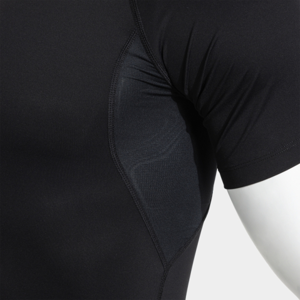 CAMISETA MANGA CORTA CORE NEGRO